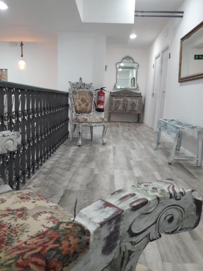 Palafox 23 Hostel Мадрид Екстериор снимка
