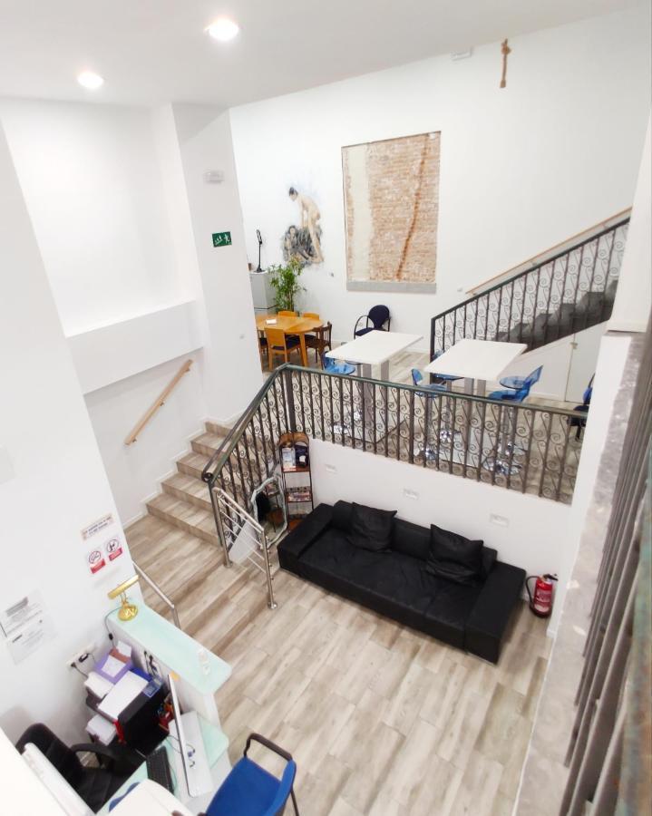 Palafox 23 Hostel Мадрид Екстериор снимка