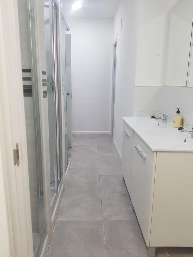 Palafox 23 Hostel Мадрид Екстериор снимка