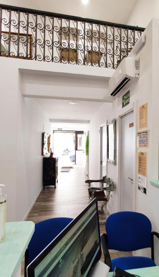 Palafox 23 Hostel Мадрид Екстериор снимка
