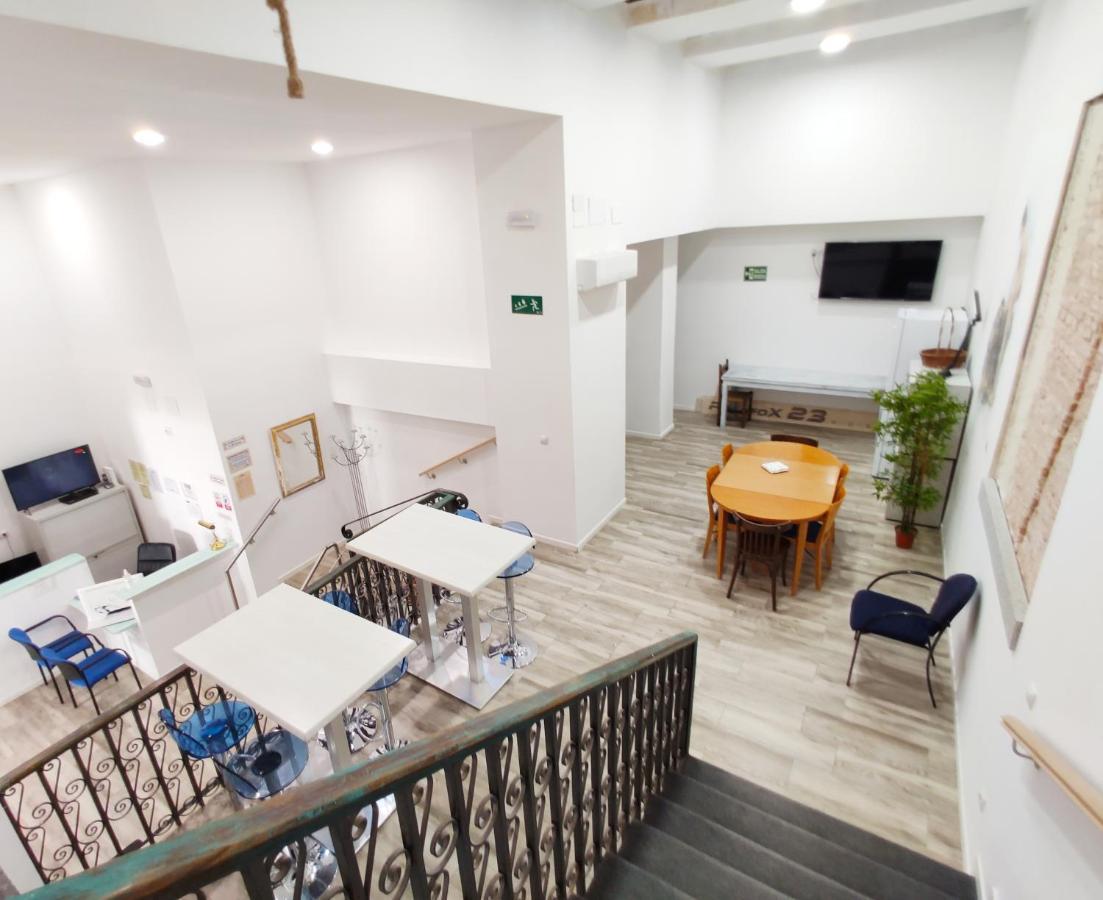 Palafox 23 Hostel Мадрид Екстериор снимка